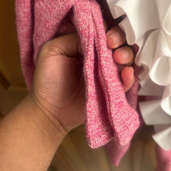 Aaizel Size 8 pleated Off Shoulder Boucle Top White Pink New with tags - Picture 7 of 8